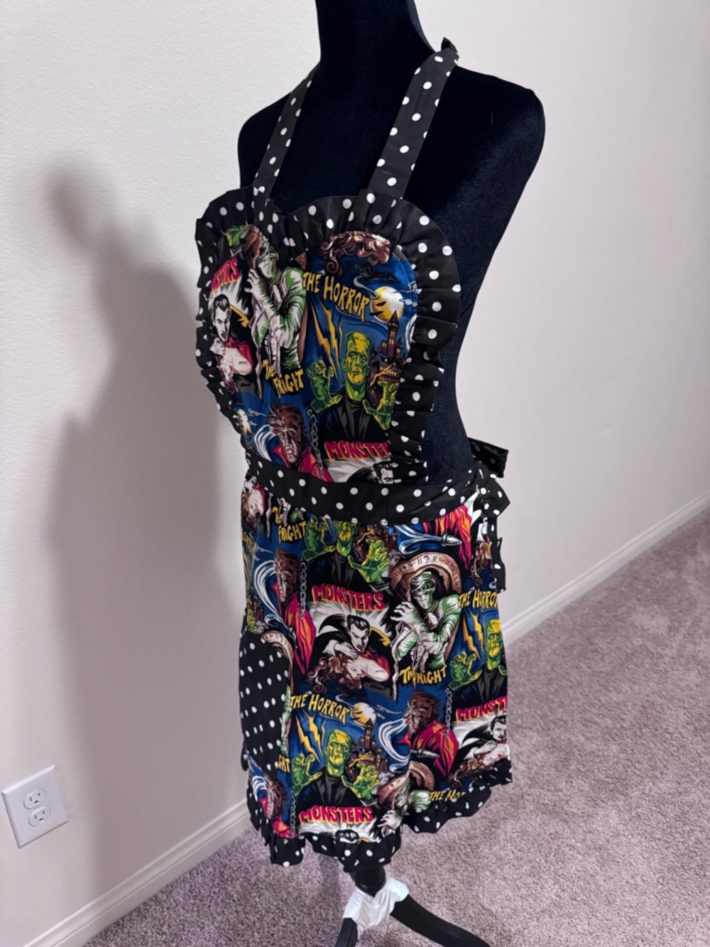 Retro Horror Movie Apron | Classic Monsters Print | Polka Dot Ruffle | Kitchen - Picture 4 of 6